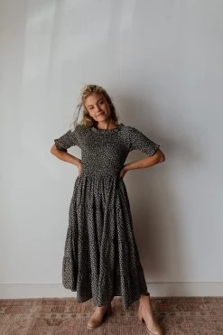 Henly Lost Love Maxi In Black Dresses