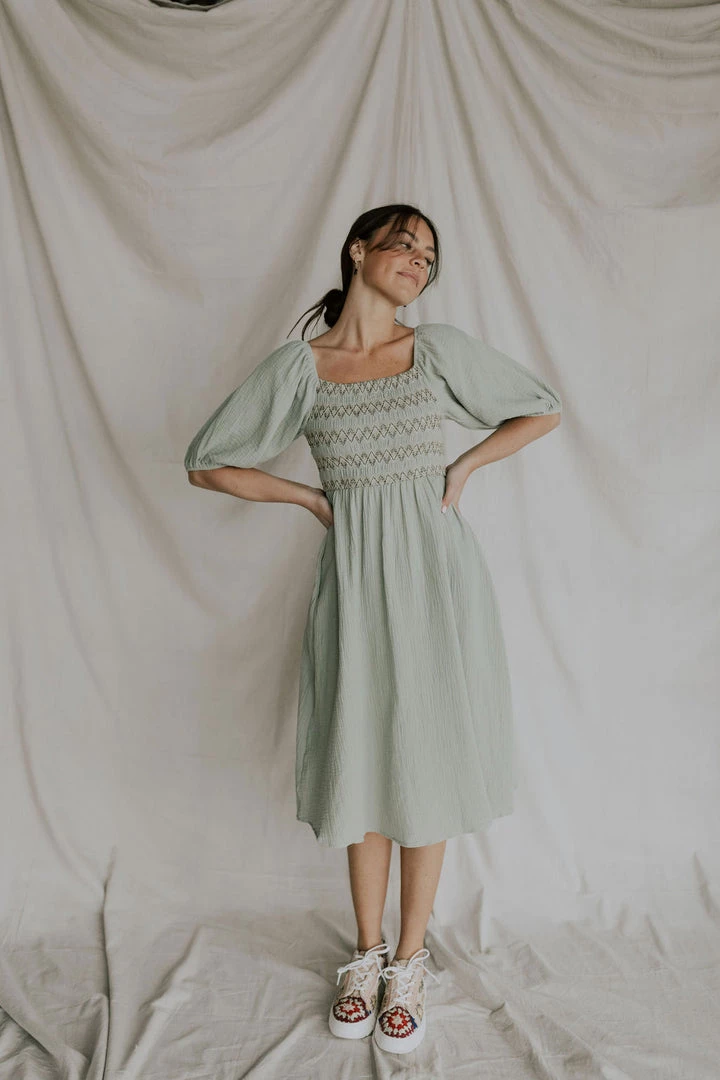 Henly Zen Embroidered Midi In Sage Dresses