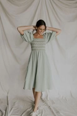 Henly Zen Embroidered Midi In Sage Dresses