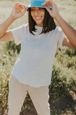 Henly *In The Middle Tee In Oatmeal