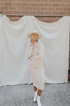 Henly SETS Adore You SKIRT In Oatmeal