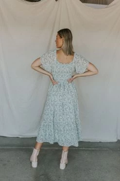 Henly Lovers Lane Floral Midi Dresses