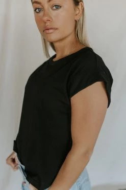 Henly Danny Muscle Tee In Black