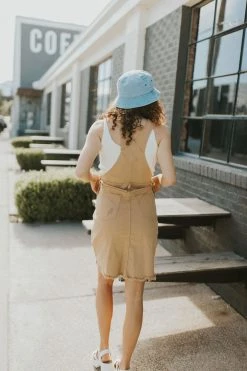 Henly *Yoko Distressed Overall Jumper In Camel