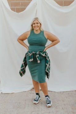 HENLY Acadia Ribbed Dyed Maxi In Emerald Dresses