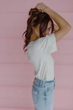 Henly Liv Ribbed Tee In Cream