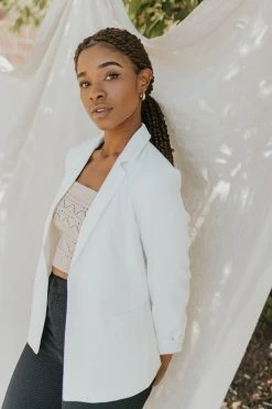 Henly SETS Newport White Blazer