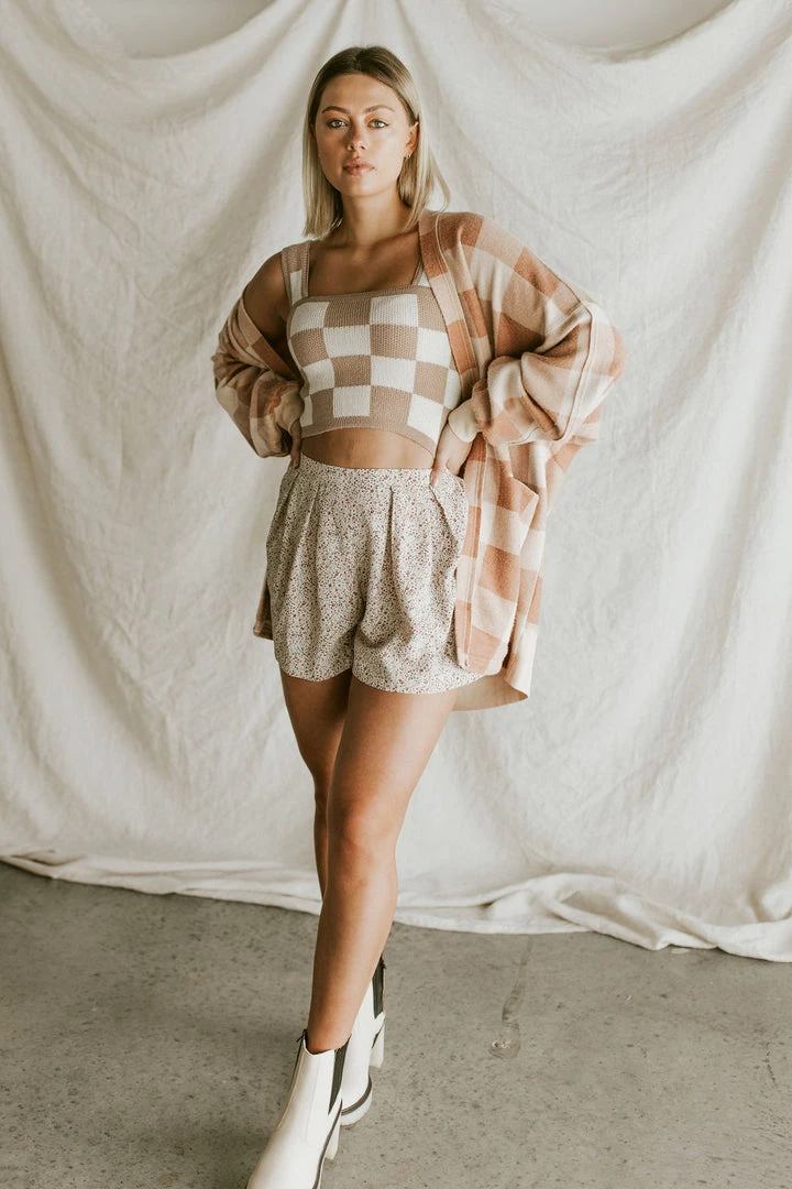 Henly SETS Checkmate Sweater Crop In Taupe