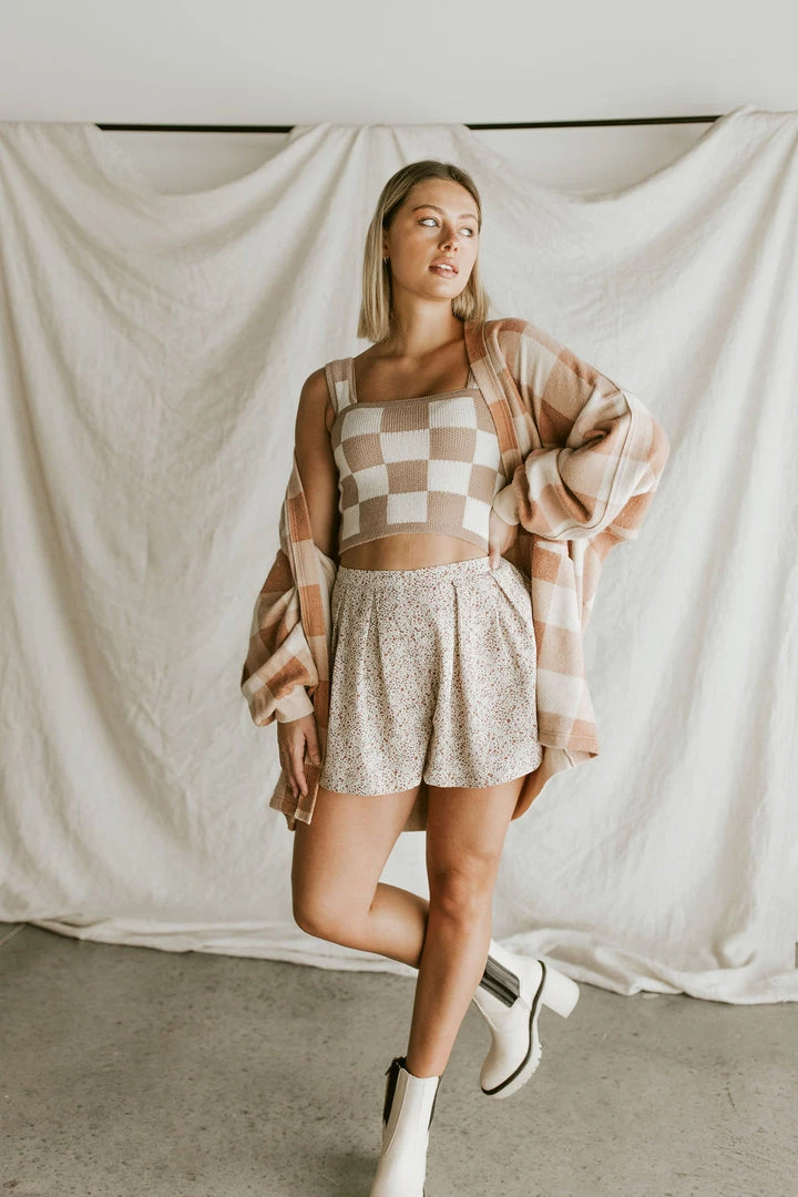 Henly SETS Checkmate Sweater Crop In Taupe