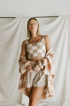 Henly SETS Checkmate Sweater Crop In Taupe