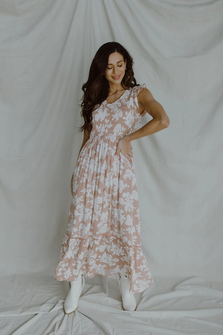 Henly Solstice Maxi In Dusty Peach