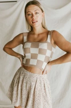 Henly SETS Checkmate Sweater Crop In Taupe