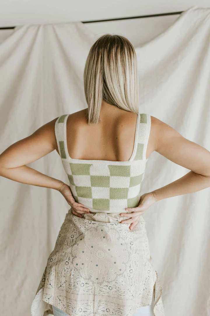 Henly Checkmate Sweater Crop In Pistachio SETS