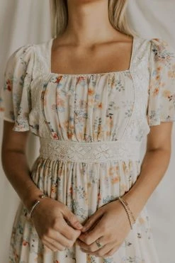 Henly New Romantics Lace Midi In Cream Dresses