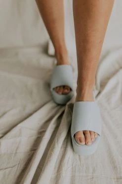 Henly Dot Platform In Light Blue