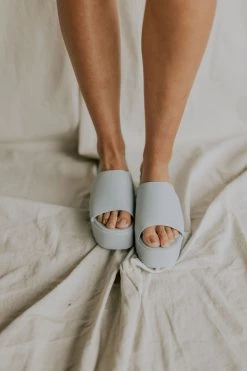 Henly Dot Platform In Light Blue