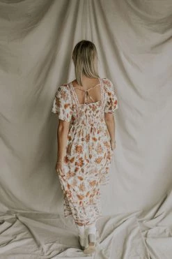 Henly Rising Sun Lace Midi In Amber Dresses