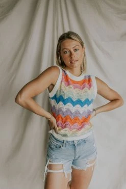 Henly Kitt Scalloped Sweater Vest