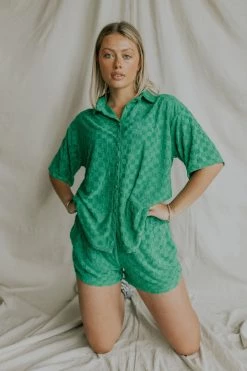 Henly *The 411 Checkered Top