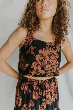 Henly Hibiscus Hideaway Woven Top Crop SETS