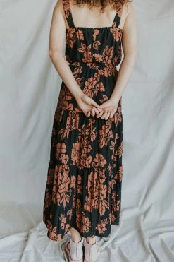 Henly Hibiscus Hideaway Woven Skirt SETS