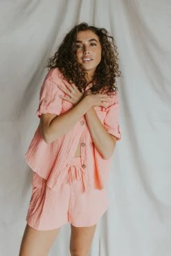 Henly SETS No Doubt Gauze Shorts In Bubblegum