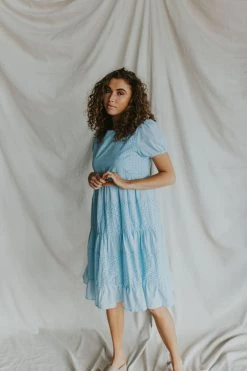 Henly Eyes On Me Lace Dress In Blue