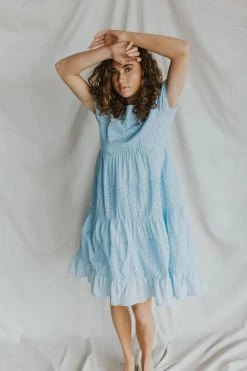 Henly Eyes On Me Lace Dress In Blue