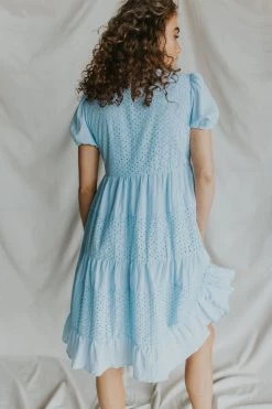 Henly Eyes On Me Lace Dress In Blue