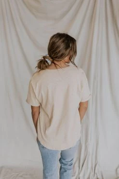 Henly Marlowe Tee In Sand Tops