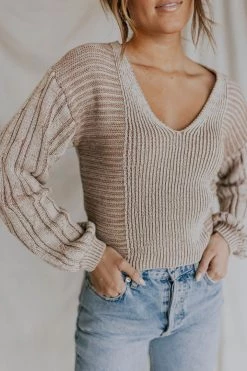 Henly Free People When It Rains V Neck Sweater In Toast Combo