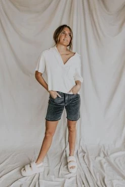 Henly Megs SHORTS In Black