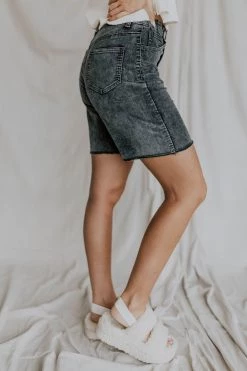 Henly Megs SHORTS In Black