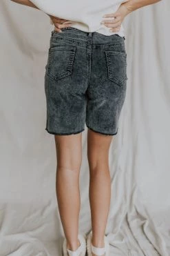 Henly Megs SHORTS In Black