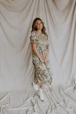 Henly Gabriella Smocked Midi