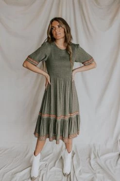 Henly Roma Embroidered Midi In Olive