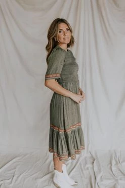 Henly Roma Embroidered Midi In Olive