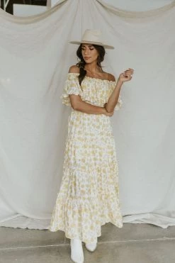 Henly Paradiso Floral Maxi In Yellow