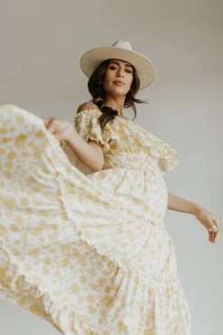 Henly Paradiso Floral Maxi In Yellow