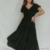 Henly Nya Crepe Maxi In Black