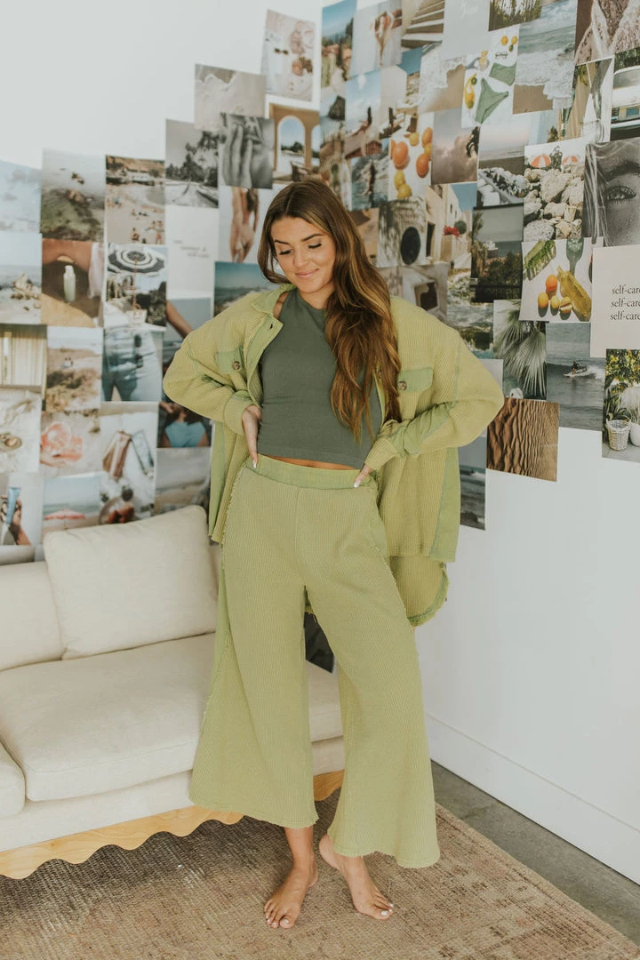 Henly Layer Up Thermal Pants In Pistachio