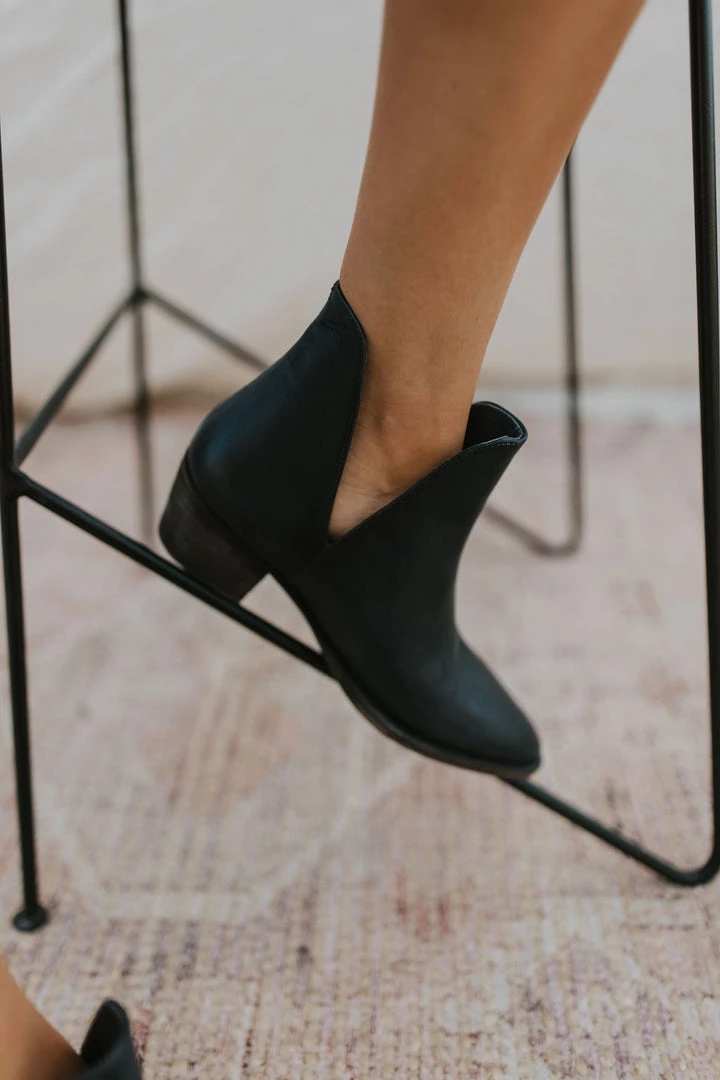 Henly Free People Charm Double V Ankle Boot In Black