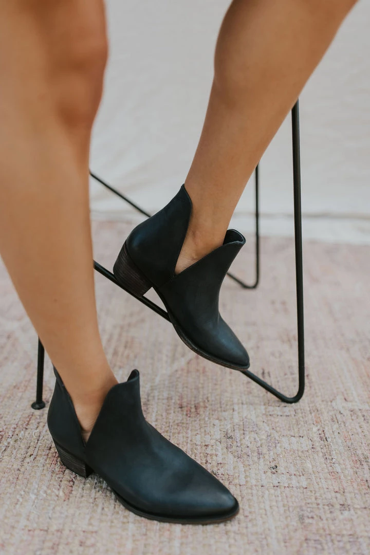 Henly Free People Charm Double V Ankle Boot In Black