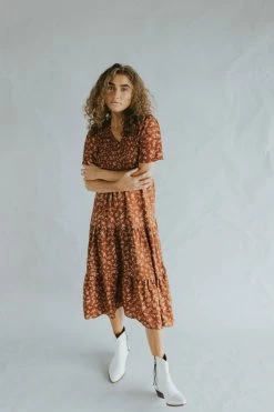 Henly Dresses Florence Smocked Midi In Rust
