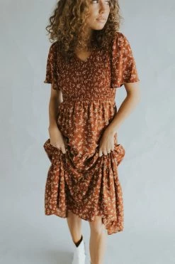 Henly Dresses Florence Smocked Midi In Rust