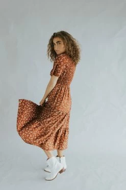 Henly Dresses Florence Smocked Midi In Rust