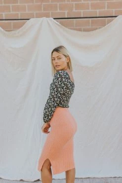 Henly SALE *Kelly K Floral Crop In Black