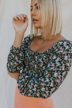 Henly SALE *Kelly K Floral Crop In Black