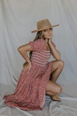 Henly Raya Embroidered Midi