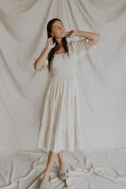 Henly Dresses Picnic In The Park Midi In Oatmeal